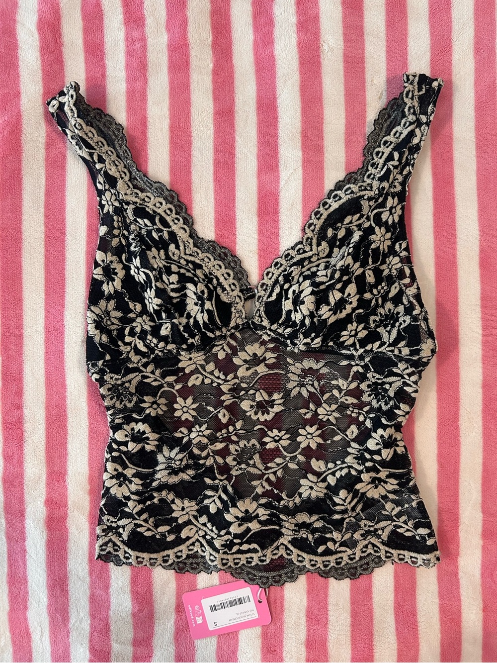 Edikted Black Lace Floral Back Clasp Tank Top